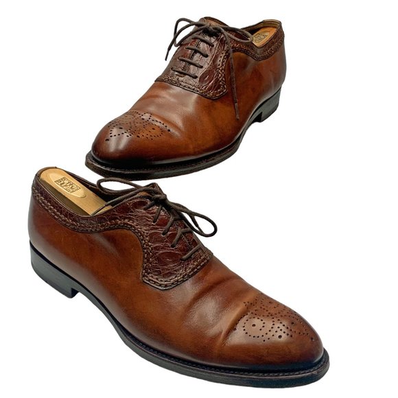 MAGNANNI Brown Calfskin & Crocodile‎ Medallion Toe Dress Brogues